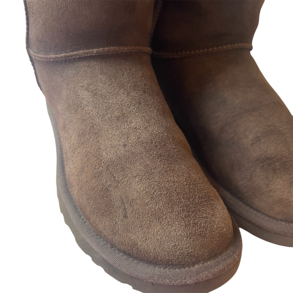 Ugg Boots Size 8 - Picture 7 of 11